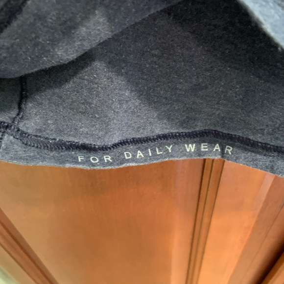 Mack Weldon, Size M, Men's Navy Pima T-Shirt - Picture 3 of 3